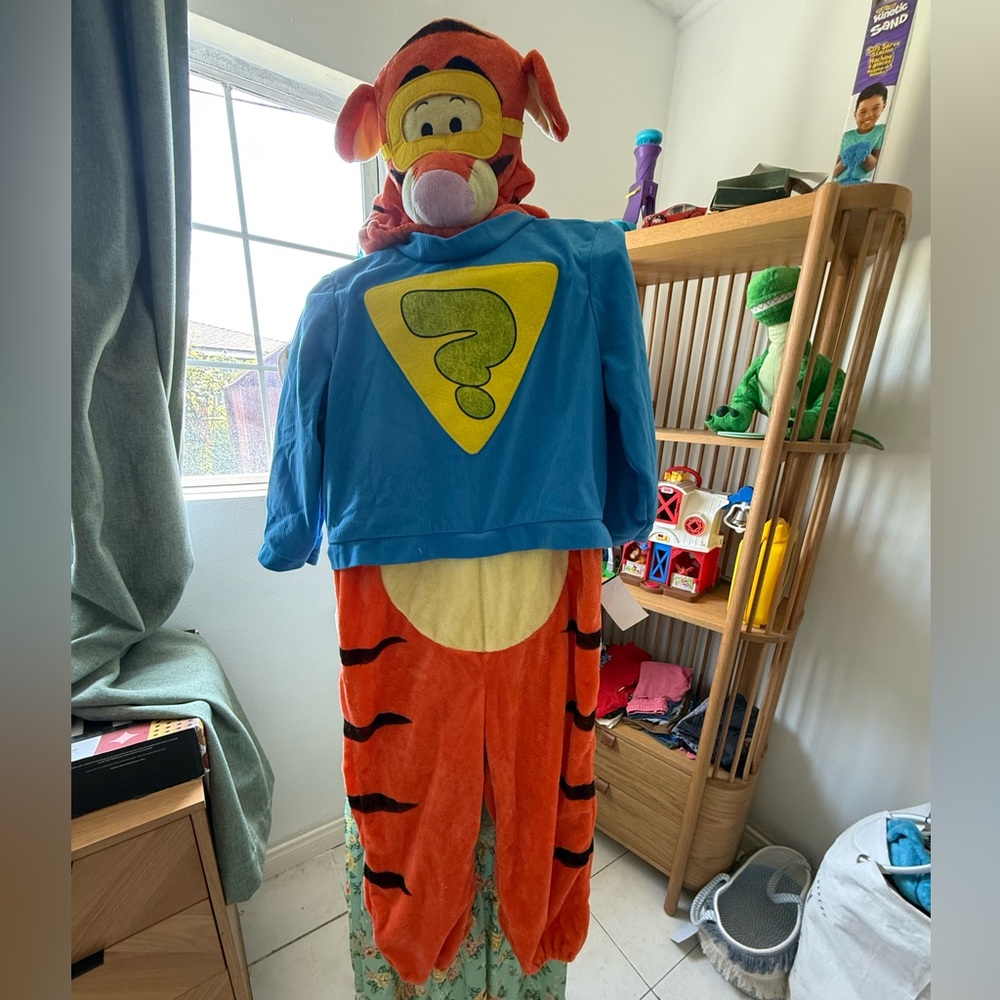 Tigger & Pooh Super Sleuths Costume